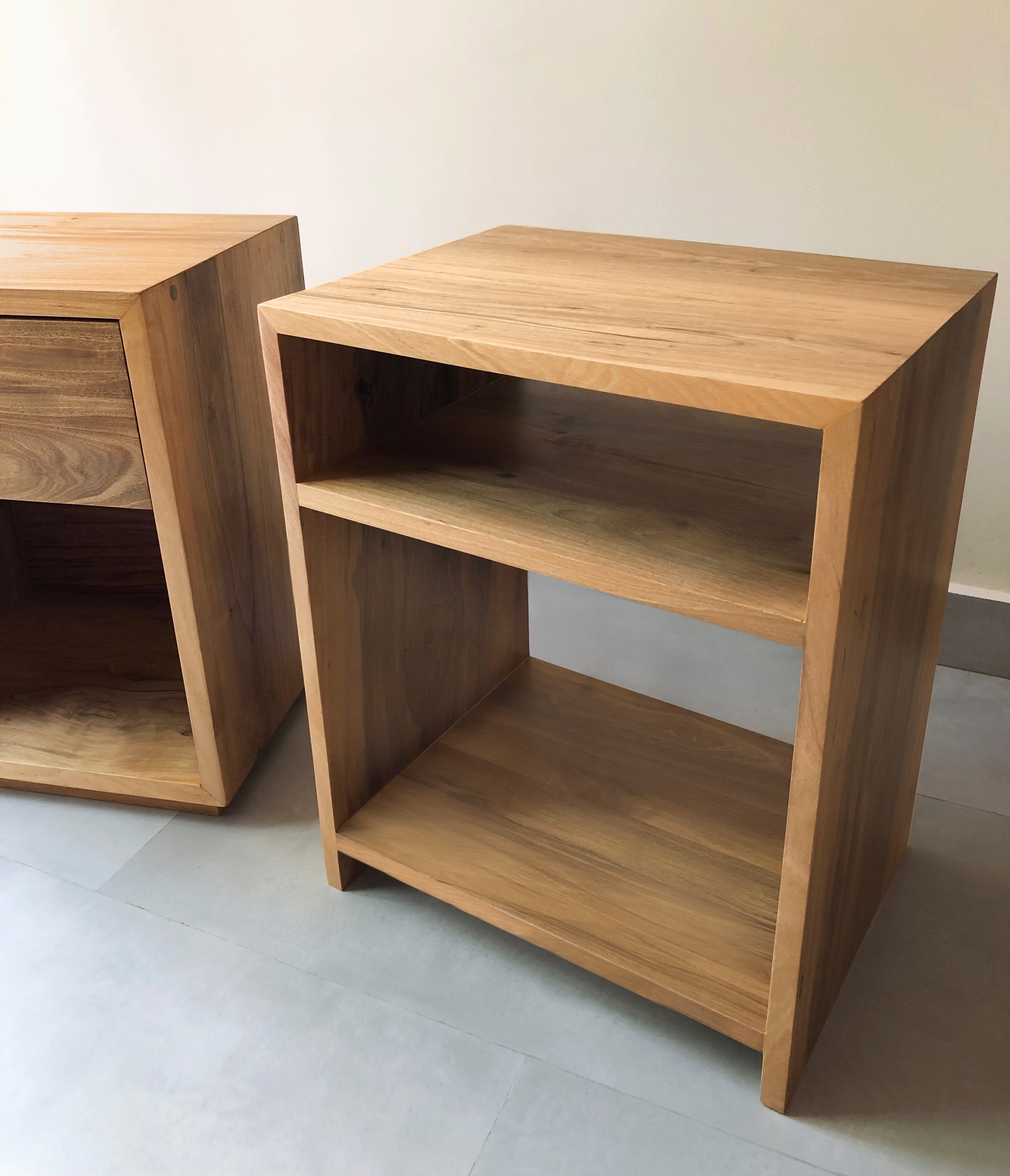 BURÓS N5. SUPER SIMPLE  / NIGHTSTANDS N5. SUPER SIMPLE